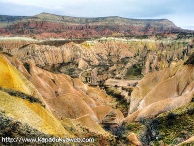 HDR Manzara: Kapadokya Kızılçukur manzarası